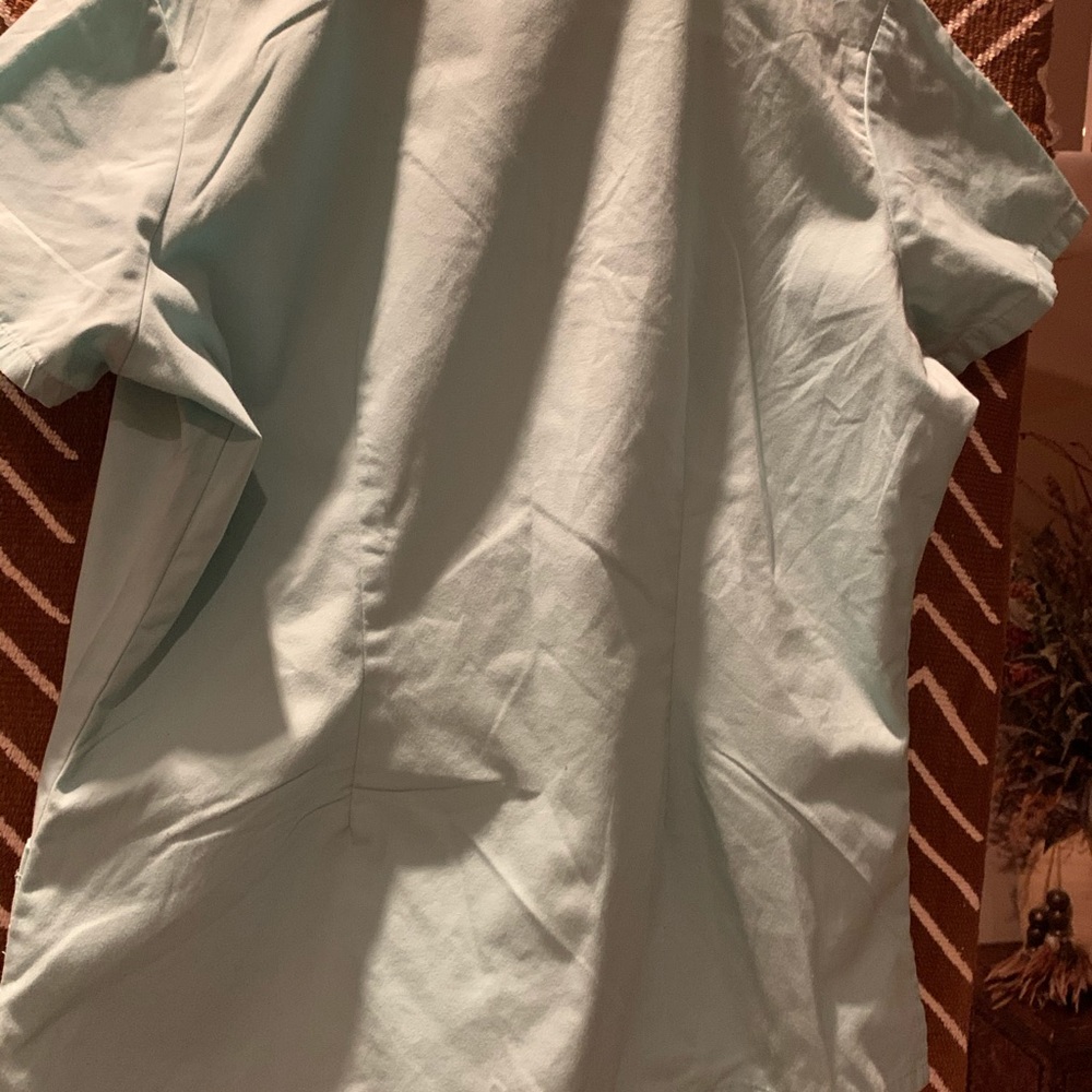 Scrub top - Picture 5 of 12